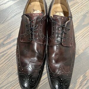 Like New Barneys New York Brown Oxfords Classic Leather